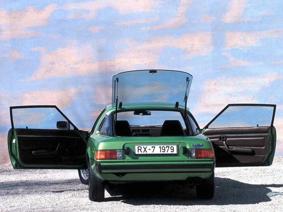  Mazda RX-7 (SA) 1978 года  (фото 2 из 18)